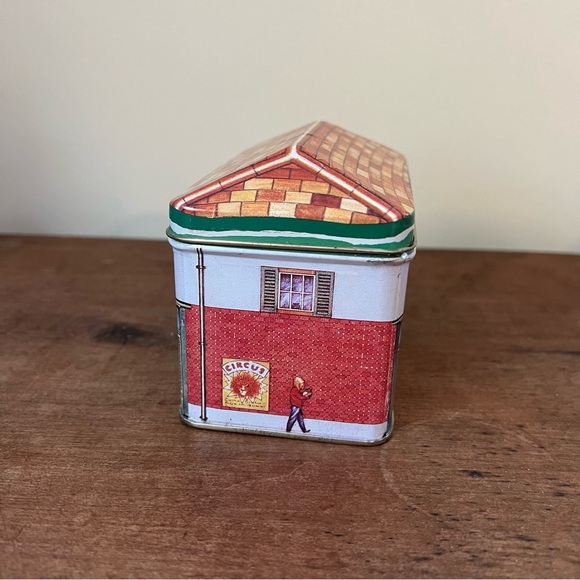 Vintage Toy Shoppe Holiday Tin From 1996 Tin Box Company of America - Picture 2 of 11